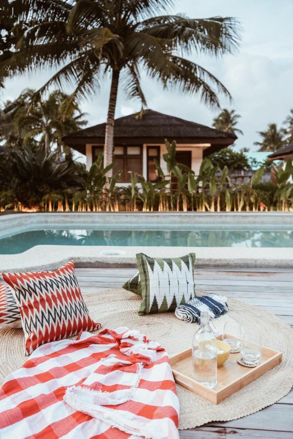 Alon Cloud9 Beach Front Catangnan 外观 照片